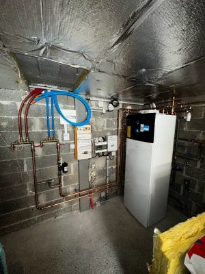 Installation de pompe à chaleur air eau faite par plombier à grenoble